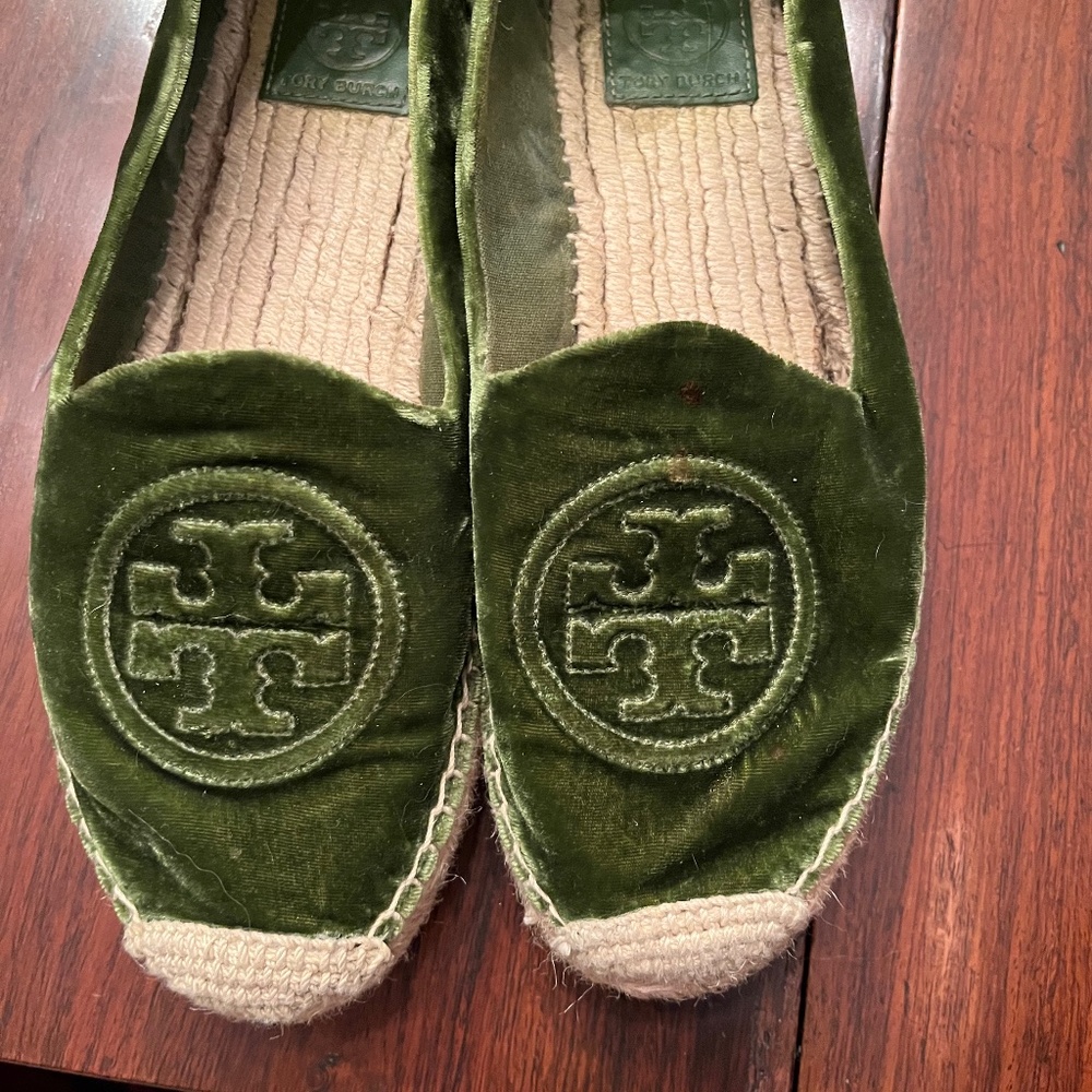 Green velvet Tory Burch espadrilles